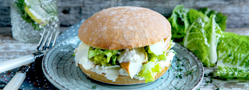 Burger Caesar‘s Salad au poulet