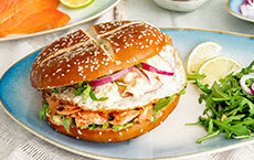 Burger à l’effiloché de saumon