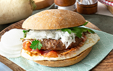 Burger au seigle avec salade de chou