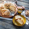 Brioche Babka couronne aux noisettes - 2
