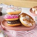 Assortiment donuts gourmands, 4 sortes - 1