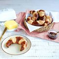 Croissant au beurre, saumuré - 2
