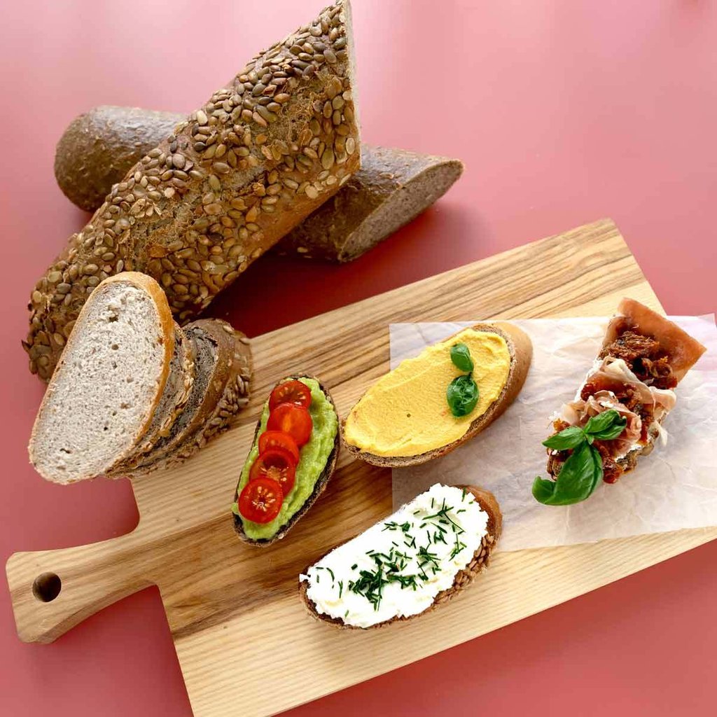 Tours de main, Pains spéciaux Tours de main, pains spéciaux et recettes régionales : Et